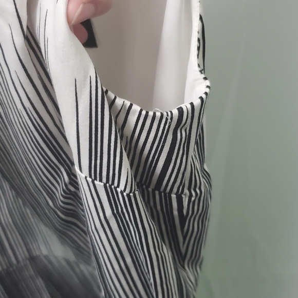 Adrianna Papell Black & White Print Sleeveless Dress w/ Tie Belt Size 10 - Picture 7 of 14